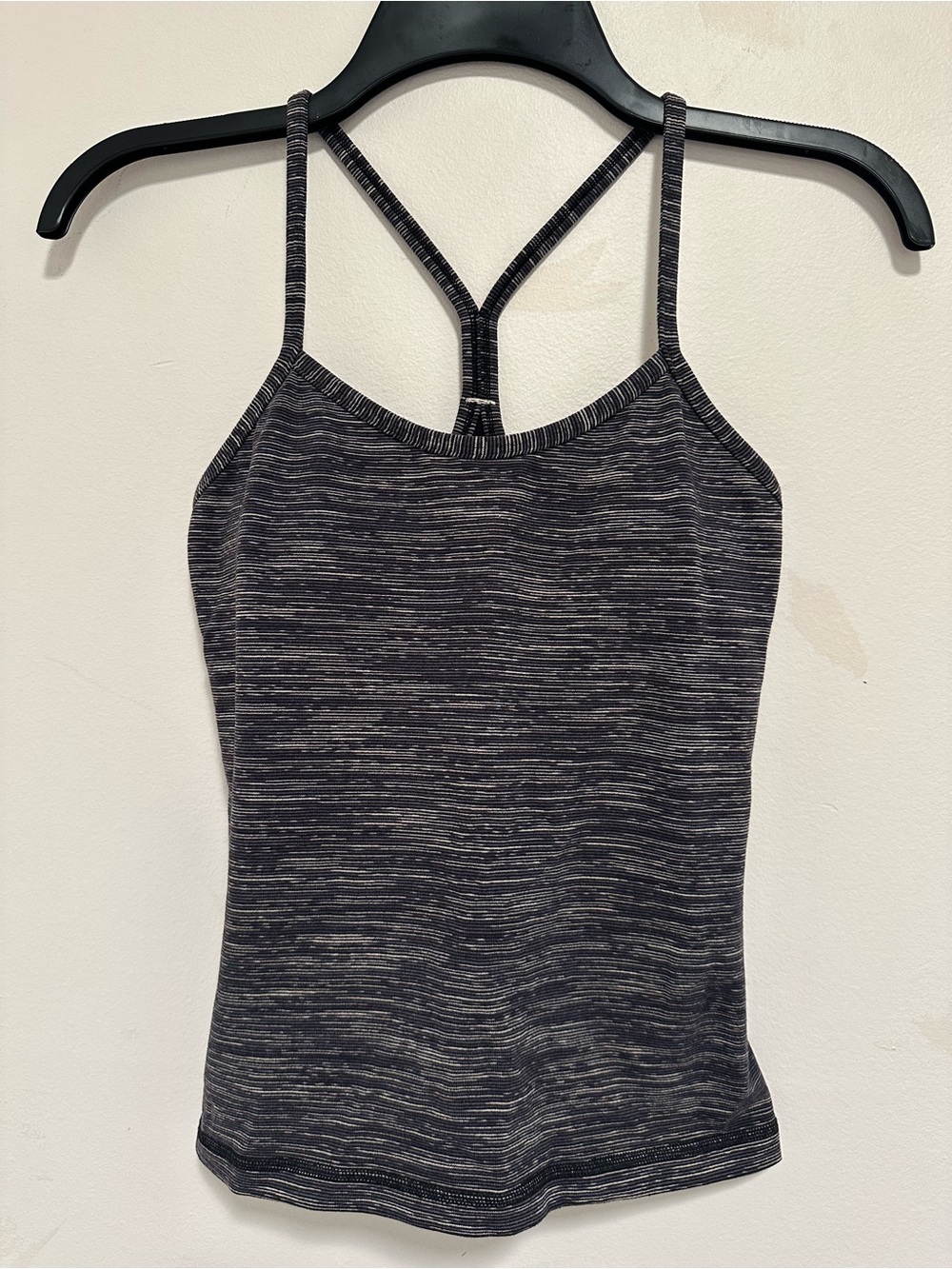 Lululemon sz 4 Women’s Black Heather Strappy Tank Top- waist length